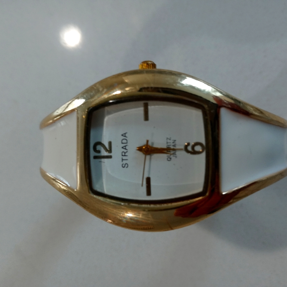 Womans Strada Watch